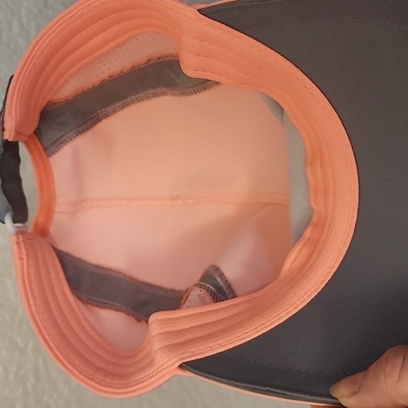 New Balance Laser Running Cap - Coral and Grey - Picture 7 of 8